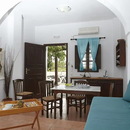 安娜傳統公寓 Kamari (Santorini) Exterior photo