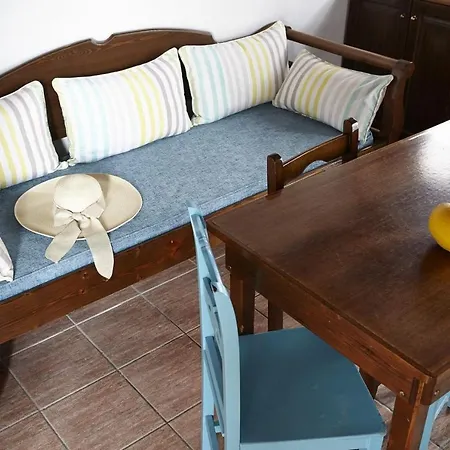安娜傳統公寓 Kamari (Santorini) Room photo