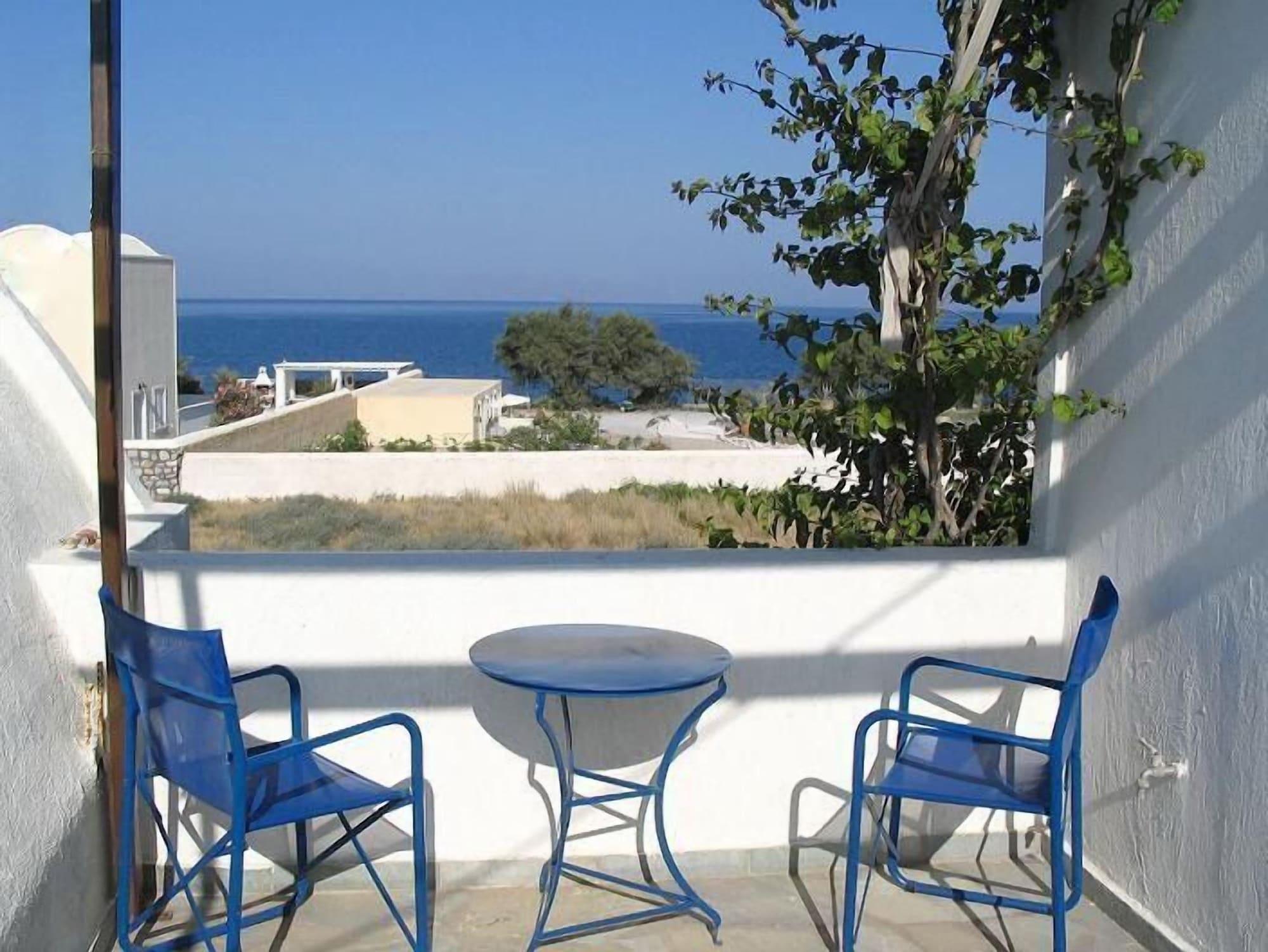 Anna Traditional Aparthotel 2*