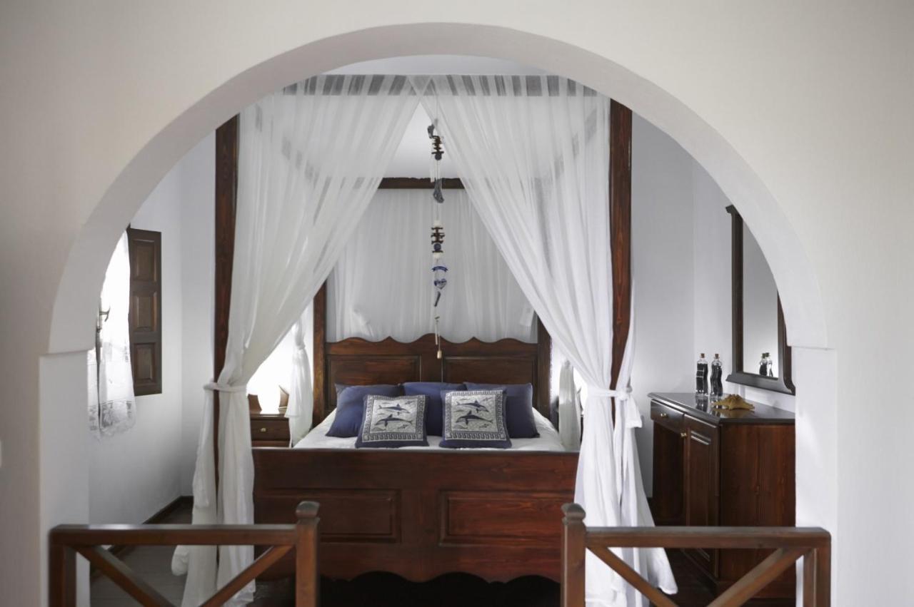 Anna Traditional Aparthotel